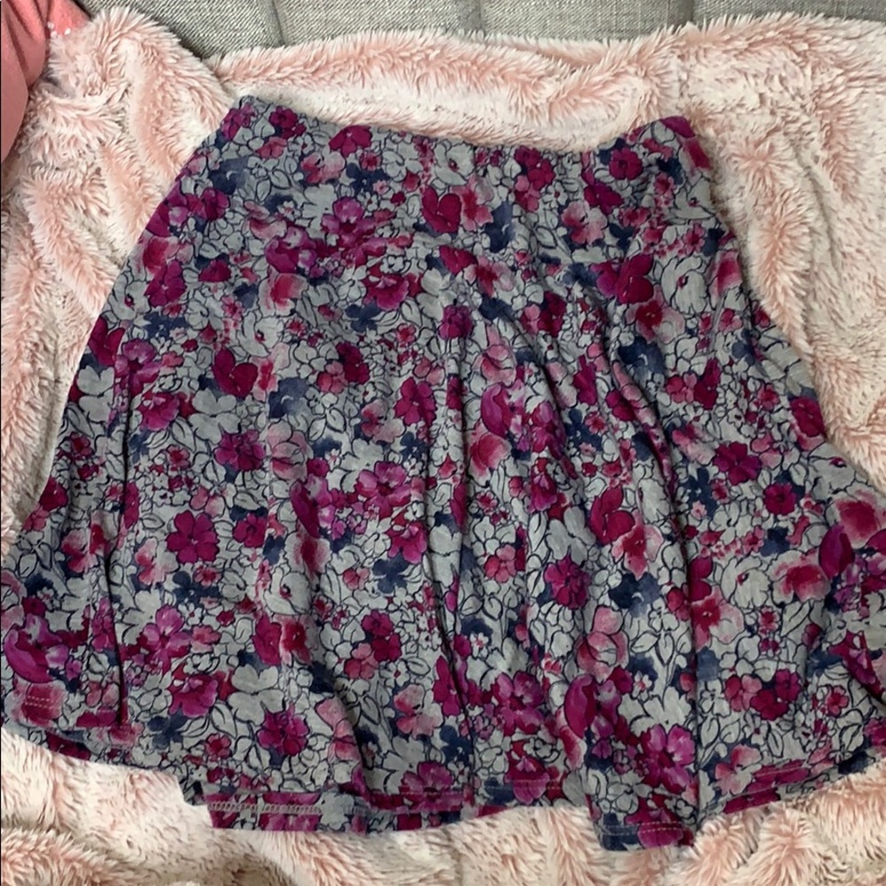 EVERYTHING MUST GO FOREVER21 floral skater skirt